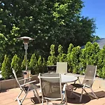 住宿加早餐酒店 克莱恩5号 - 菲奈斯时光住宅住宿加早餐旅馆 2*