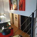 克莱恩5号 - 菲奈斯时光住宅住宿加早餐旅馆 2*