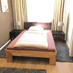 克莱恩5号 - 菲奈斯时光住宅住宿加早餐旅馆 赖因斯特滕