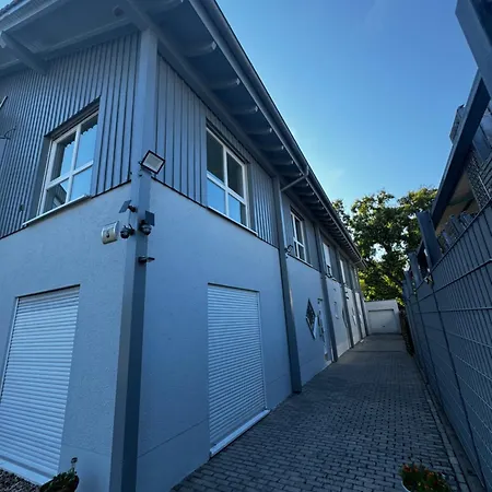 Kleine 5 - Feines Wohnen Auf Zeit 2*