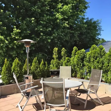 Bed & Breakfast Kleine 5 - Feines Wohnen Auf Zeit 2*