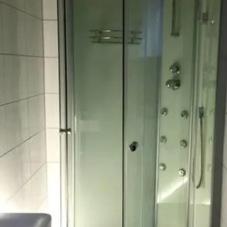 Kleine 5 - Feines Wohnen Auf Zeit Bed & Breakfast