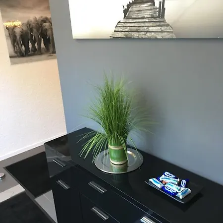 Kleine 5 - Feines Wohnen Auf Zeit Bed & Breakfast 2*