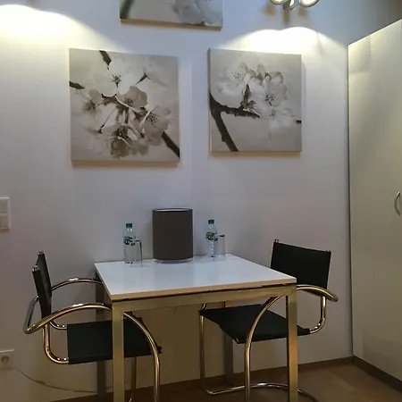 Kleine 5 - Feines Wohnen Auf Zeit Bed and Breakfast Rheinstetten
